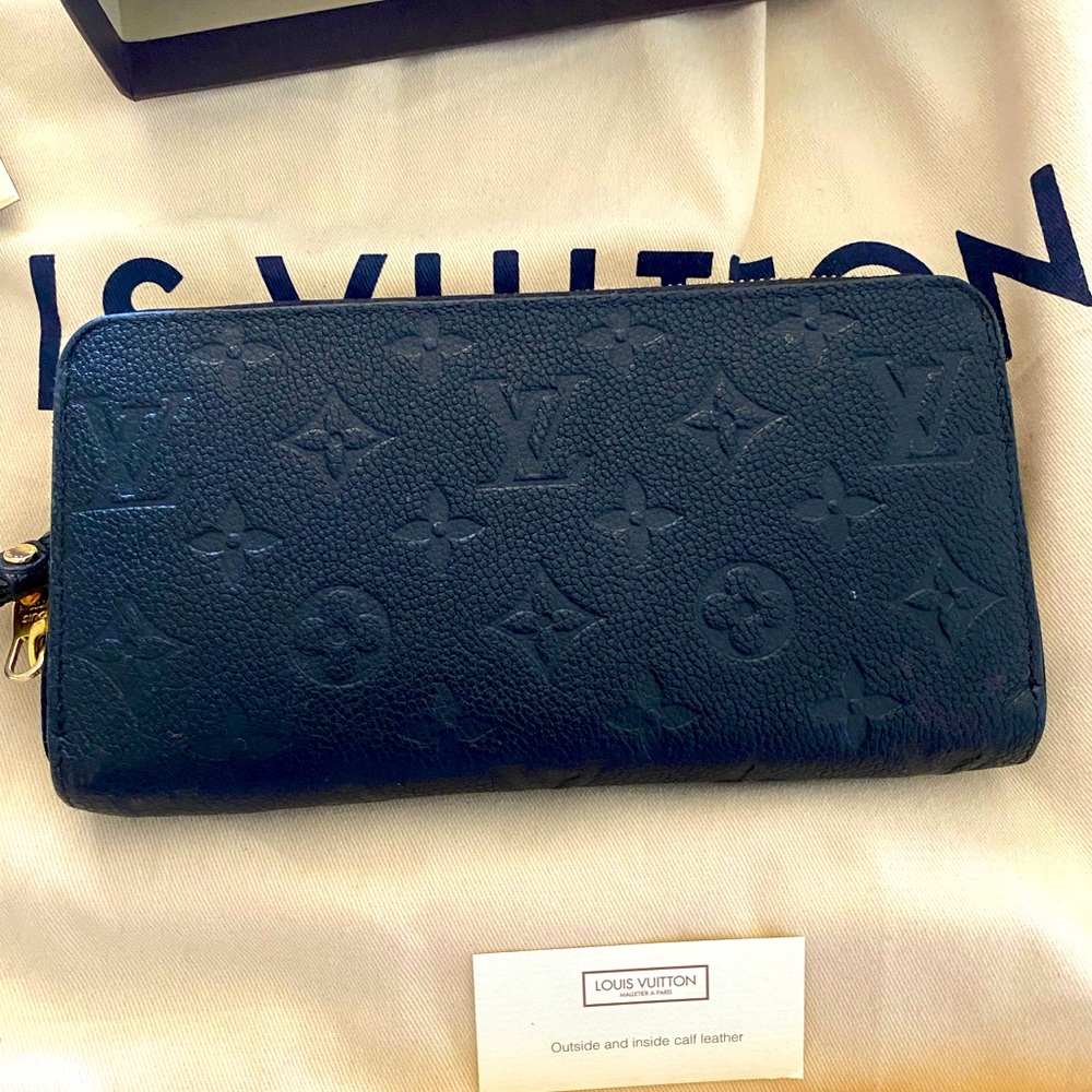Louis Vuitton Clémence Wallet  black